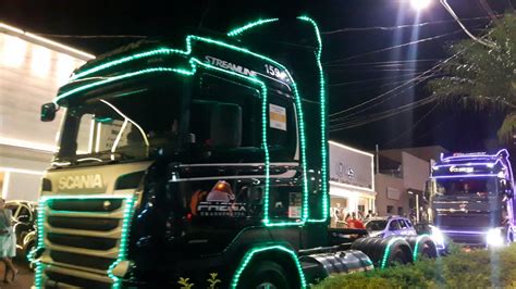 Transportadora Far Tradicional Carreata De Natal No Dia Em Botucatu