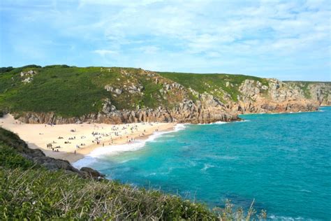 Porthcurno Beach in Cornwall, England – Butter.and.fly