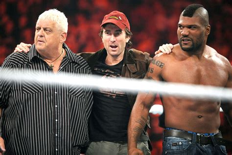 Dusty Rhodes Career Explained: What to Know About Cody Rhodes' Dad ...