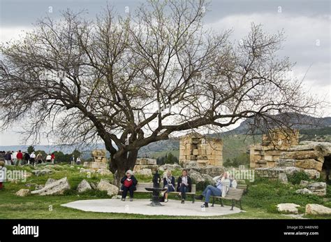 Turkey Westanatolien Province Denizli Pamukkale Hierapolis Park