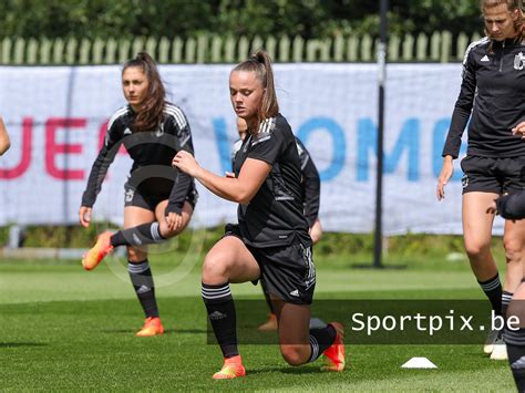 Belgian Red Flames MD 1 Training Sportpix Be