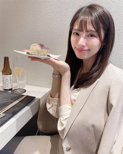 橘沙奈さんのインスタグラム写真 橘沙奈instagram「 神楽坂にある Kagurazakayasaka で 大好きなお鮨を