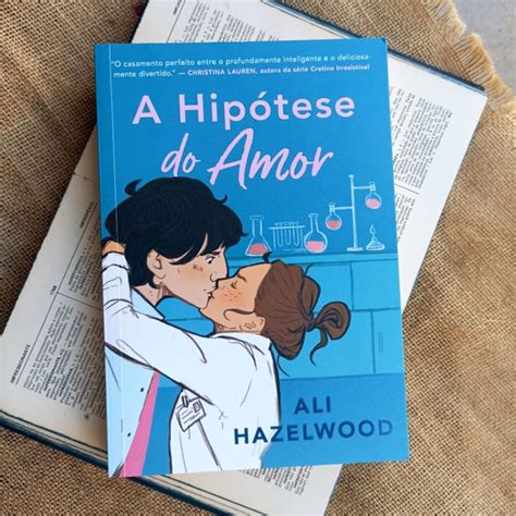 Livro A Hip Tese Do Amor Ali Hazelwood Sucesso Do Tiktok Shopee