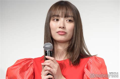 画像1728 佐々木希、高岡早紀の台詞に「鳥肌立っちゃった」内田理央らと赤い衣装で登場＜リカ ～自称28歳の純愛モンスター～＞ モデルプレス