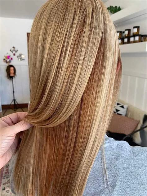 20 Trendy Red Brown And Blonde Highlights To Try In Summer 2023