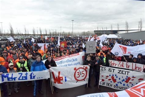 Trotz Sturm Und K Lte Am Donnerstag Nahezu Metaller Im Warnstreik