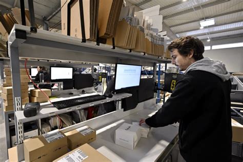 Lorraine Lingerie Glamuse partage son pouvoir de séduction