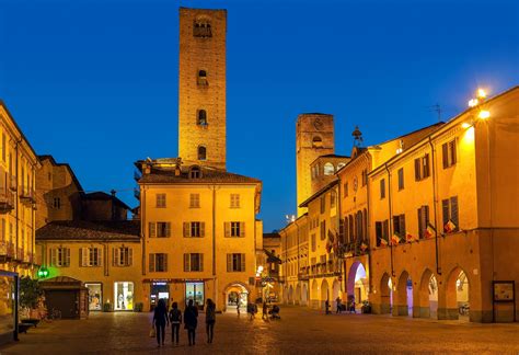 Domenica 7 Novembre Dalle Torri Di Alba Alla Torre Di Barbaresco