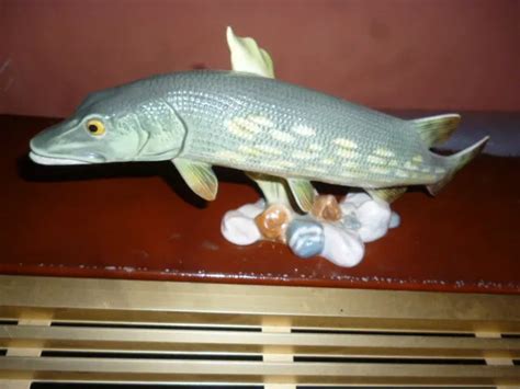 Goebel Porzellan Figur Fisch Hecht X Cm Eur Picclick De