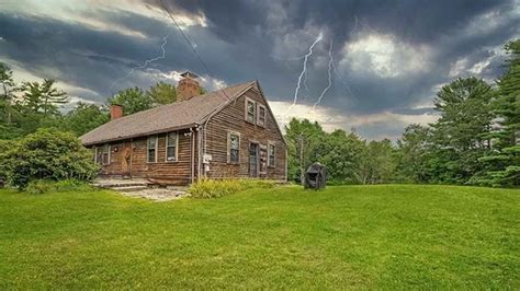 ‘The Conjuring’ Inspired Haunted House Is Now Up For Sale | Manila Magazine