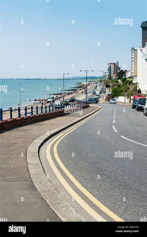 Promenade and seafront at Southend on sea Stock Photo - Alamy