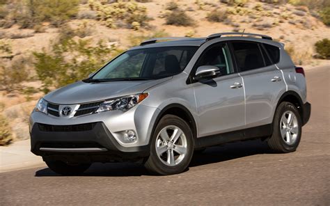 TOYOTA RAV4 - Review and photos