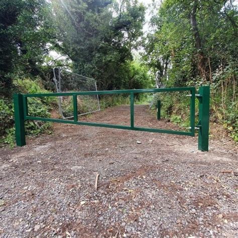 Manual Swing Barrier Gate Double Leaf Swinging Access Gate