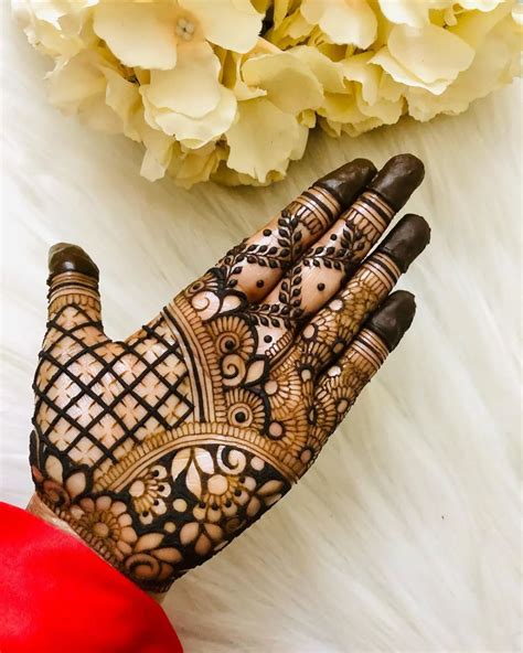 160 Simple Mehndi Designs Perfect For Minimalist Brides Shaadiwish