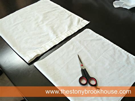 DIY Cheap Easy Pillow Forms | The Stonybrook House