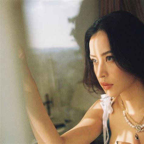 V A Tung Nh B N Nude Chi Pu L I G Y S T V I Bikini Si U B L Ch N Ng C