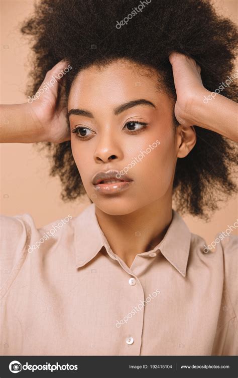 Close Portrait Beautiful African American Woman Isolated Beige — Stock