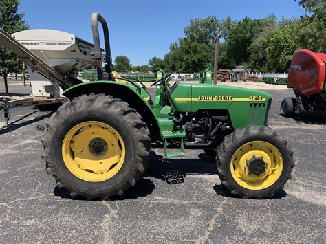 1999 John Deere 5210 Tractor Utility For Sale In Tecumseh Michigan