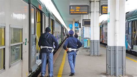 Spedizione Punitiva Colpito Con Un Machete