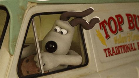 Wallace Gromit GIFs - Get the best GIF on GIPHY