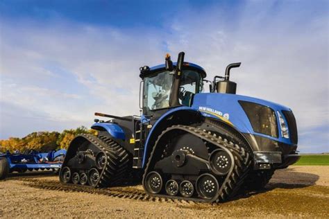 New Holland Introduces Smarttrax Ii Upgrades To T9 Series Tractor