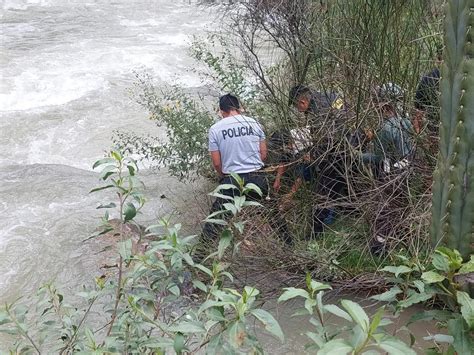 Tragedia En Río Cañete Una Minivan Con Ocho Turistas Nacionales Cae Al Río Y Fallecen Todos Los