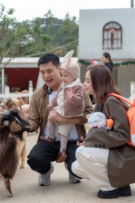 Em bé mặt vuông hot nhất nhì MXH Pam Yêu Ơi lên sóng truyền hình cùng bố tổng tài dân mạng phản