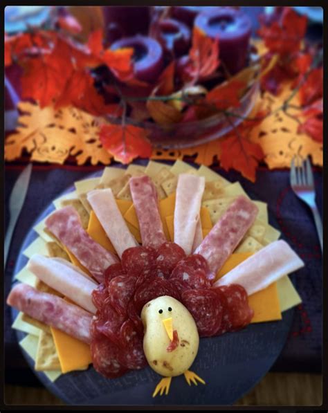 Thanksgiving turkey cheese board | Turkey cheese, Thanksgiving turkey ...