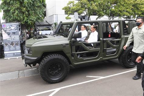 Jokowi Akan Rapat Di PT Pindad Bareng Prabowo Erick Permintaan