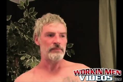 Solo Older Amateur Puts His Cock Jerking Skills To Good Use