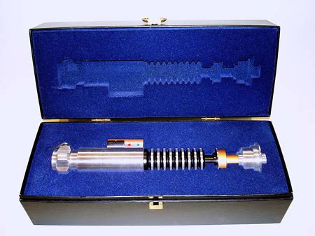 eBay Watch: Master Replicas Luke Skywalker Lightsaber - TechEBlog