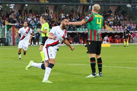 Calciomercato Serie B, sorpasso Cremonese e colpo Massimo Coda - Calcio