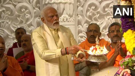 Pm Narendra Modi Dress For Ram Mandir Pran Pratishtha Ayodhya पिस्ता