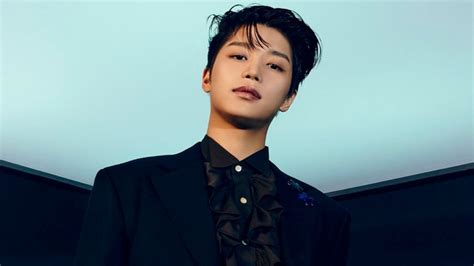 Taeil S Dearu Bubble Service Terminated After Sex Crime Allegations Nct S Chenle Yuta Unfollow