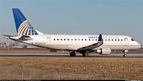 Embraer 175lr Erj 170 200lr United Express Mesa Airlines Aviation Photo 6820975