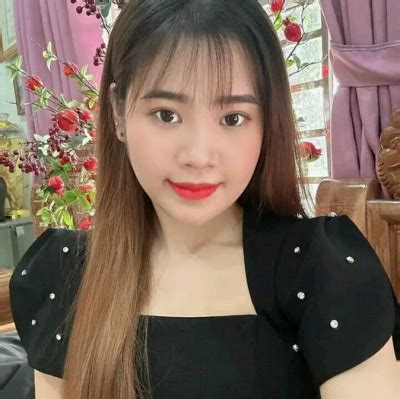 Momo Leo Stripchat Webcam Model Profile Free Live Sex Show Cam4Joy