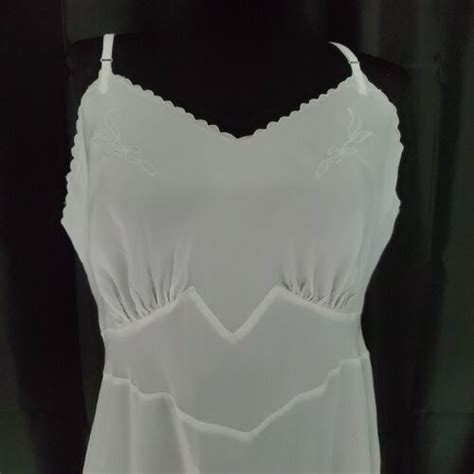 Vintage S Seamprufe White Slip Dress Lingerie Sz Average Embroidered