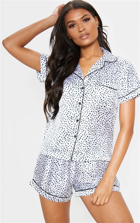 Ensemble De Pyjama Short É À Imprimé Dalmatien Blanc Lingerie Pyjamas PrettyLittleThing FR