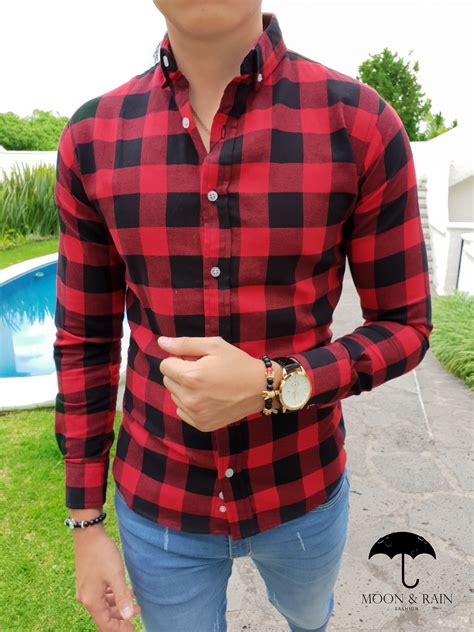 Outfit Para Hombre Camisa Slim Fit De Cuadros Rojos Y Negros En Manga Larga Jeans De Mezclil