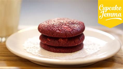 Red Velvet And White Chocolate Chip Cookies Cupcake Jemma Youtube