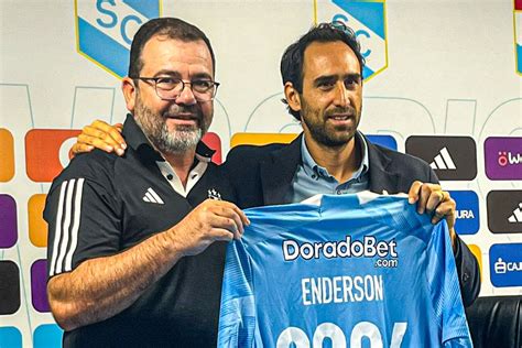 Enderson Moreira Fue Presentado Oficialmente En Sporting Cristal La Pr1mera