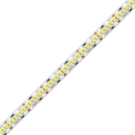 Striscia Strip Led Nobile W V K Bobina Da Metri Ip C