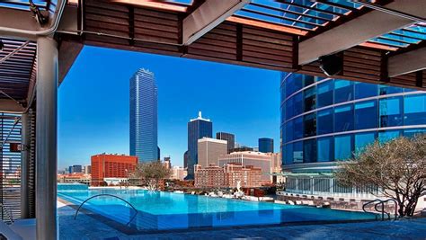 Omni Dallas Hotel, USA - Infinity Pools