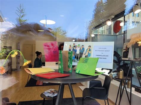 getrankekartons  neuer verwendung als reisepasshullen amt der stadt