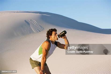 Thirsty Desert Photos and Premium High Res Pictures - Getty Images