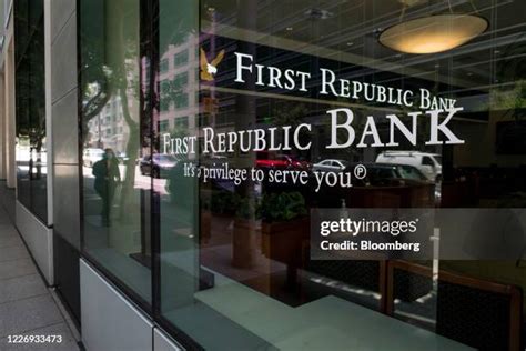 San Francisco Bank Photos and Premium High Res Pictures - Getty Images