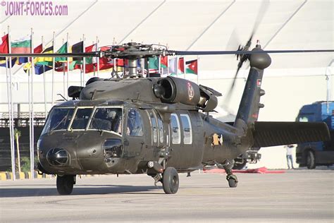 UH-60M Black Hawk Multi-Mission Helicopter, United States, 43% OFF