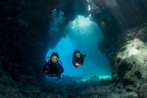 The 11 Best Liveaboard Diving Destinations In The World Underwater360