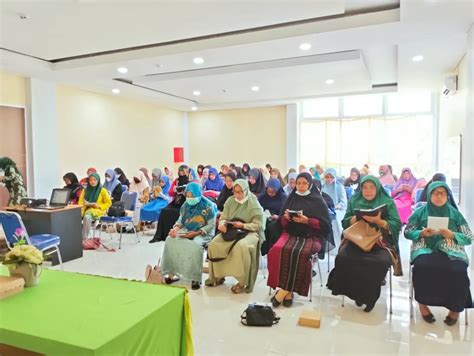 Rumah Syaamil Quran Sampang Berdayakan Akhwat Melalui Pelatihan