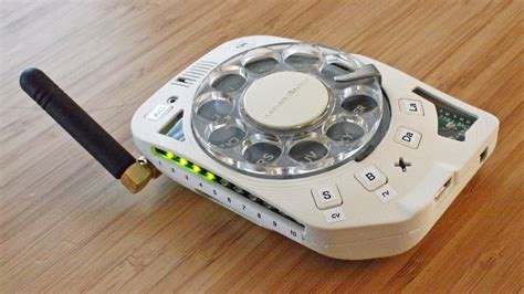 Cell Phone with Rotary Dial : r/funny